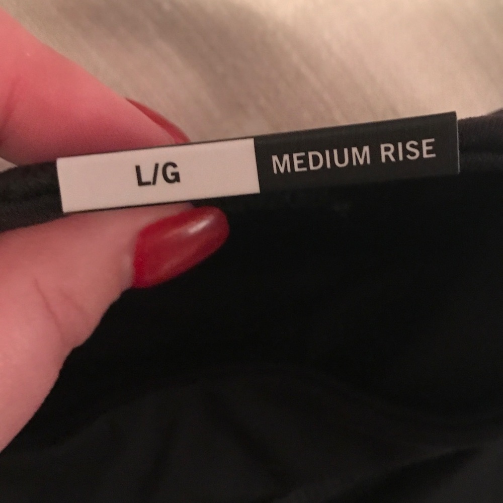 Victoria Secret Leggings - Picture 3 of 4